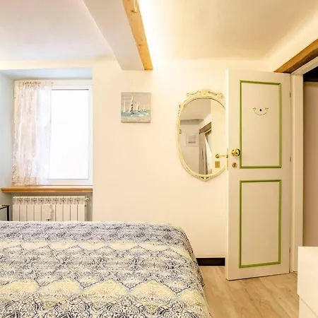 Apartment La Casa Delle Rondini *