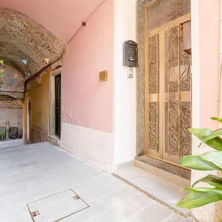 La Casa Delle Rondini La Spezia